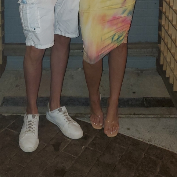 GORGOEUS FASHION NOVA HEELED SANDALS! - Picture 3 of 6